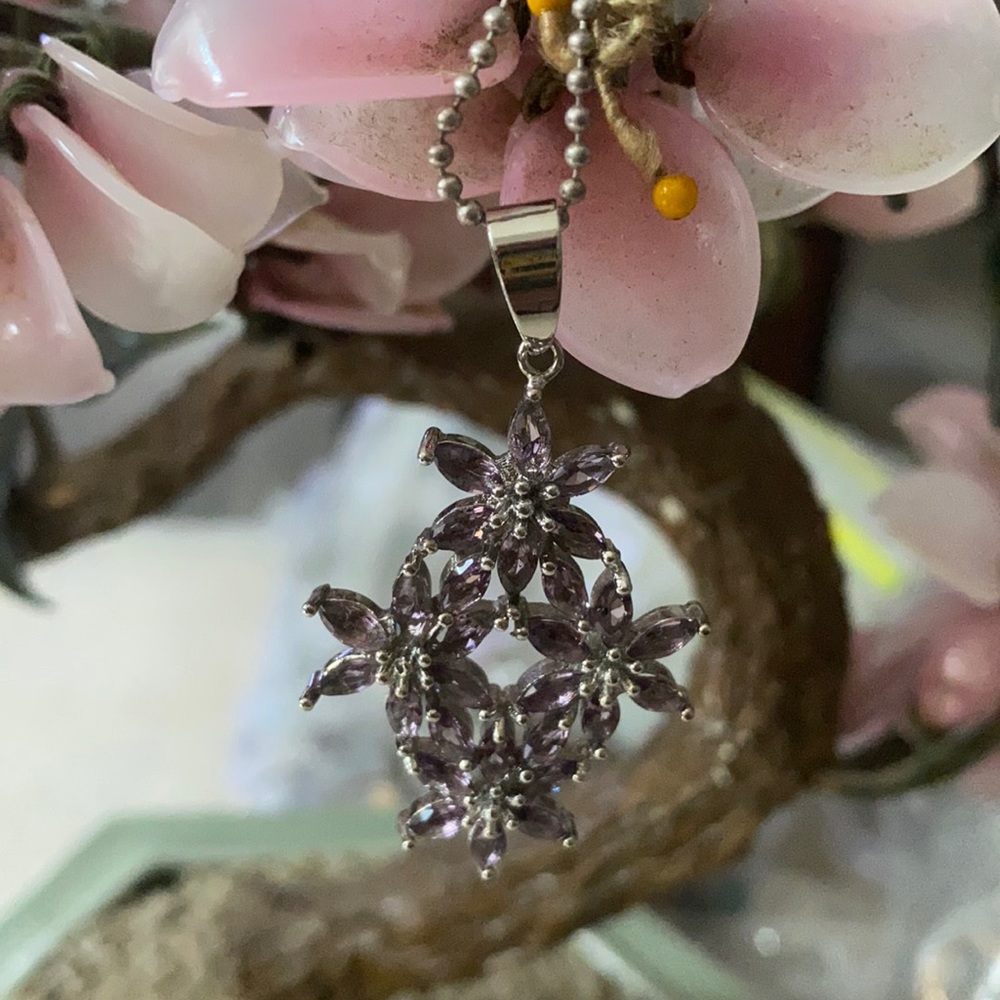 Vintage 925 flowers amethyst necklace